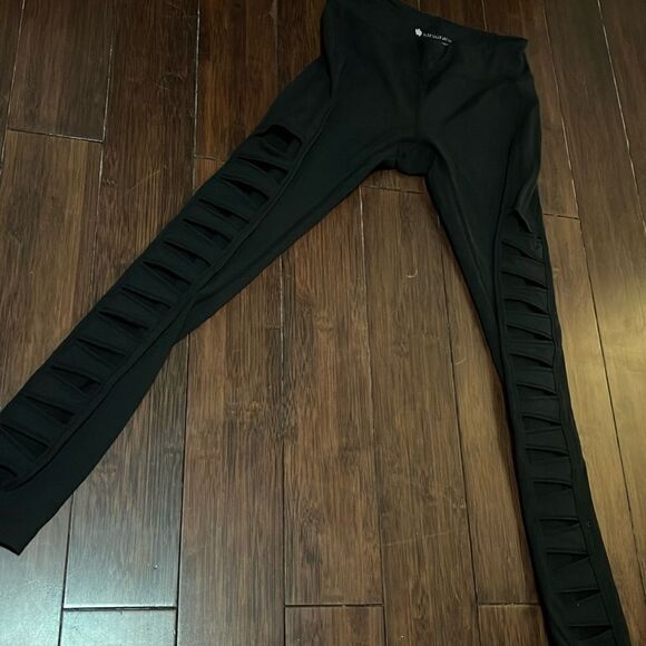 Kira Grace Black Leggings - Workout Pants - Ankle Length Side Slits - Size XS - Picture 1 of 2